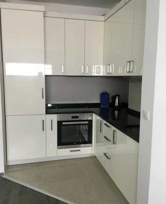 Двустаен имот в кв.Банишора