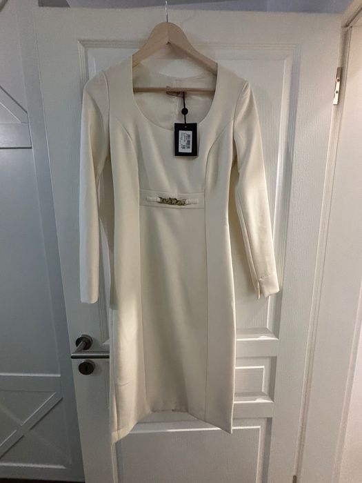 Елегантна рокля Twinset