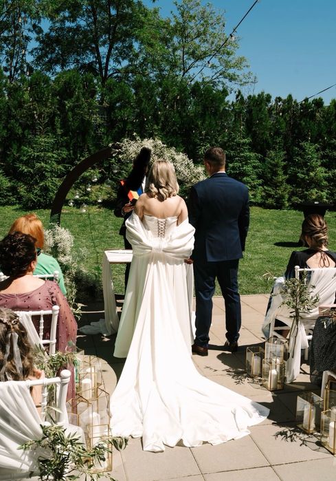 Rochie de mireasă cu trenă