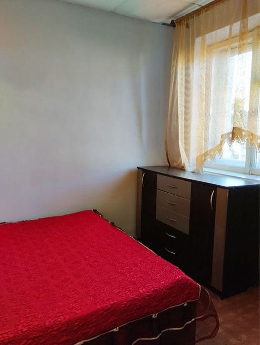 Сдам квартиру трехкомнатную