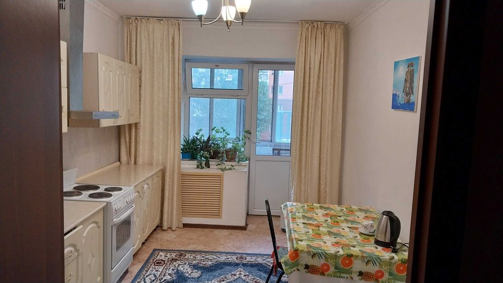 Тәулігіне бір бөлмелі пәтер жалға беріледі