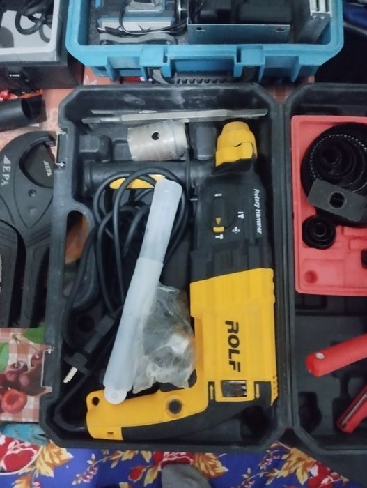 Продам инструменты в отличном состоянии