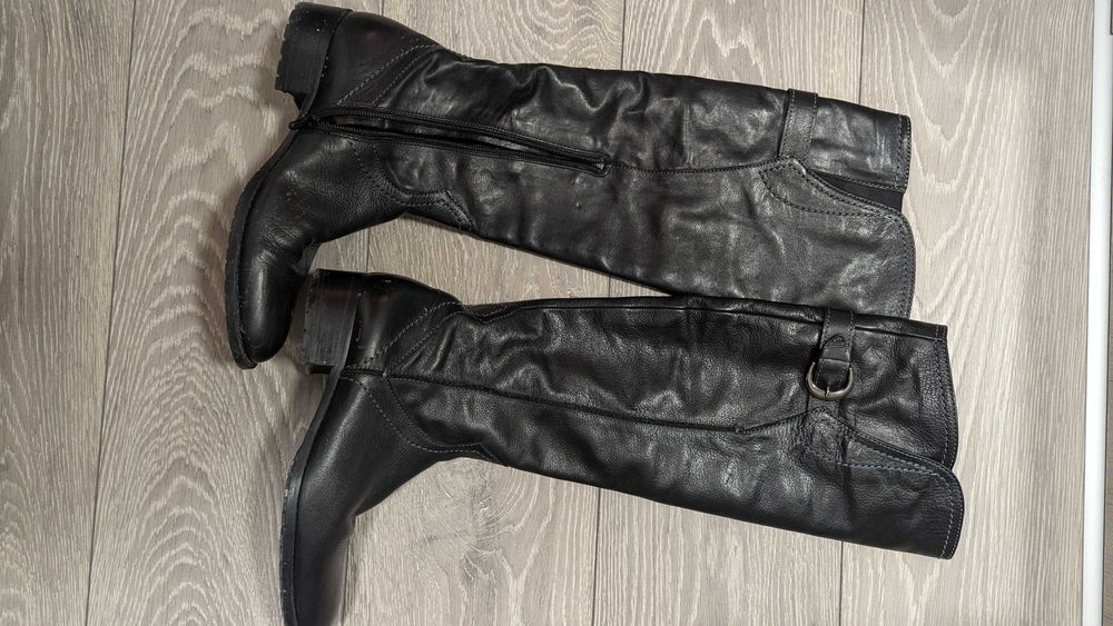 Cisme lungi din piele