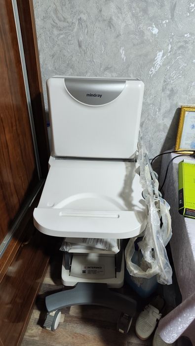 Mindray Z 50  Sotiladi. Datchigi yangi. Variantga ham kelishiladi.