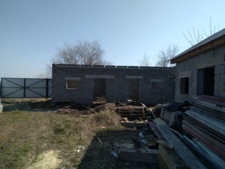 Продам дом двух этажный