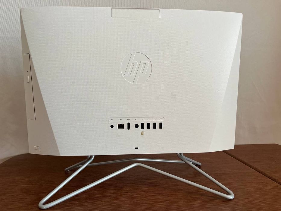 Моноблок HP intel i3 10110U