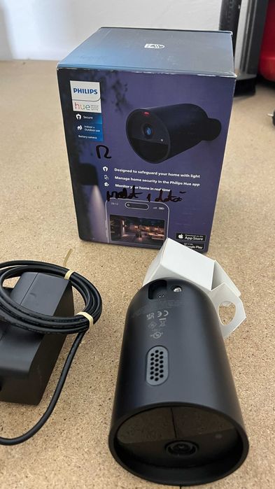 Cameră Philips Hue Secure 1080p