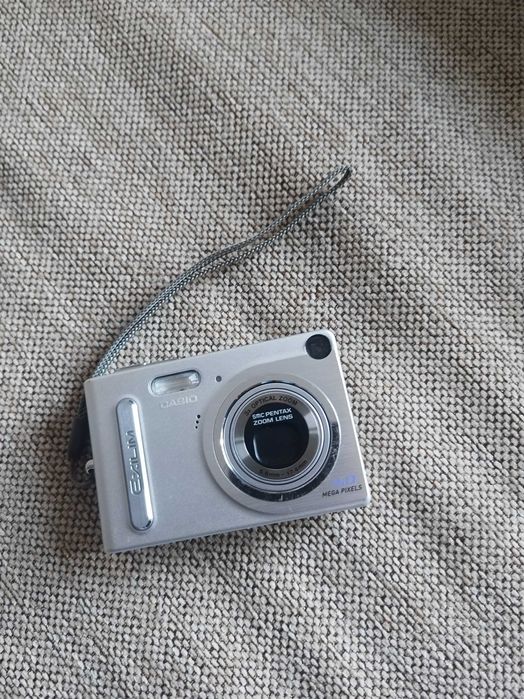 Camera foto digitala Casio Exilim EX-24B Functional