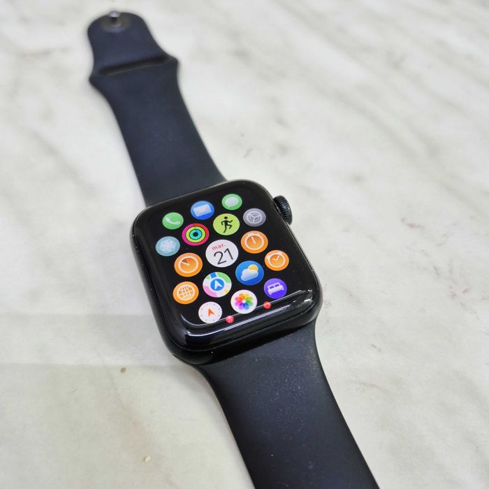 Apple Watch SE gen 2, GPS 40mm 98% Baterie Zeus Amanet Militari 36462