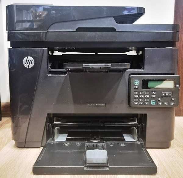 Продам МФУ HP LaserJet Pro MFP M225dn