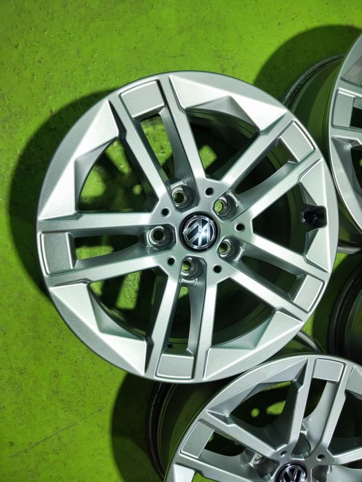 16 5x112 Vw Passat Touran Caddy Golf skoda лети джанти 5х112