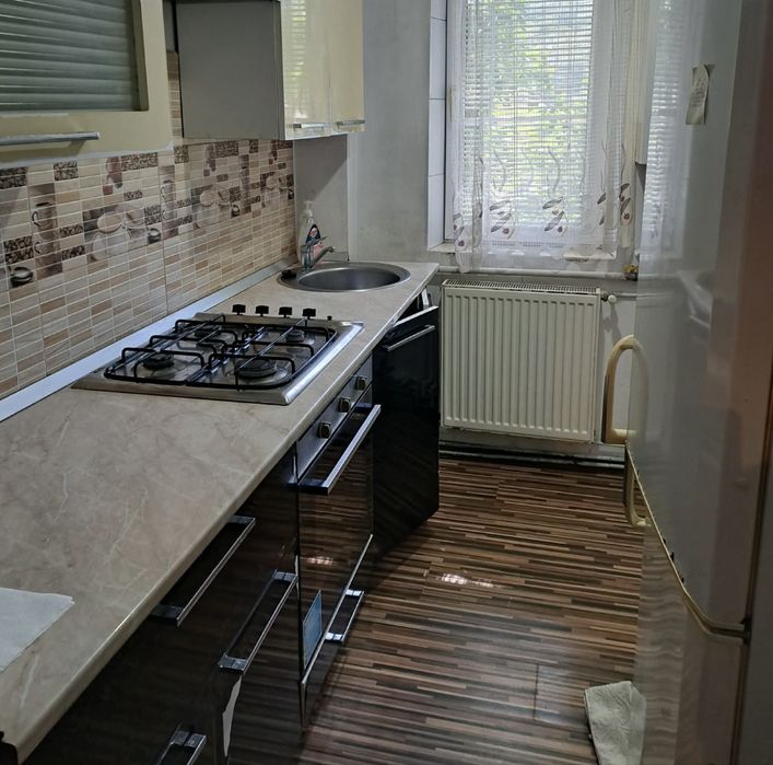 De inchiriat apartament 2 camere