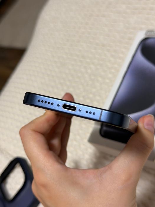 iPhone 15 Pro 128 GB  impecabil, stare foarte bună