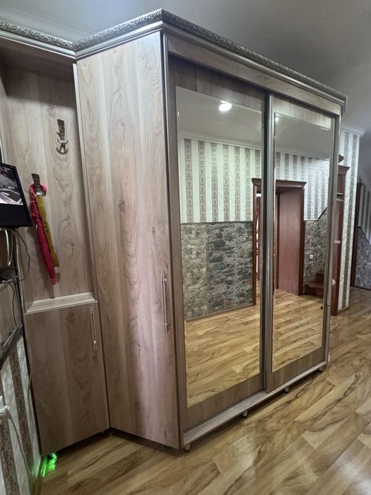 Шкаф купе для прохожих