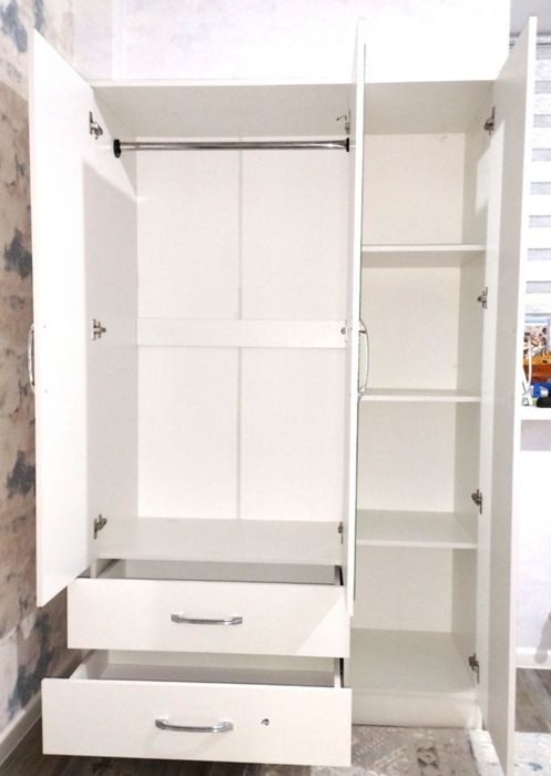 Продам шкаф срочно