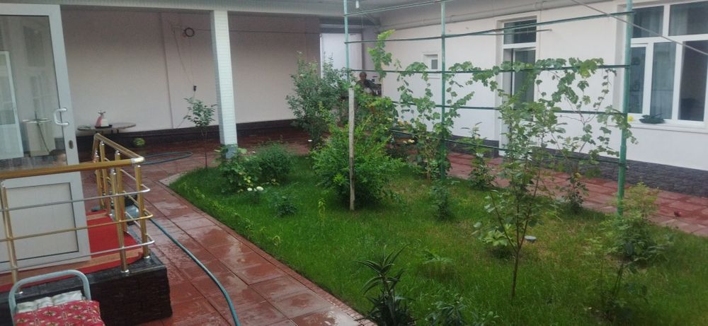 Участка сотилади лабзак ц6да