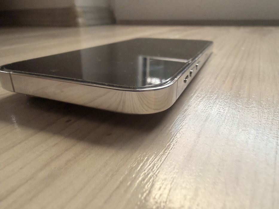 iPhone 14 Pro – 256 GB — Baterie 100% viata