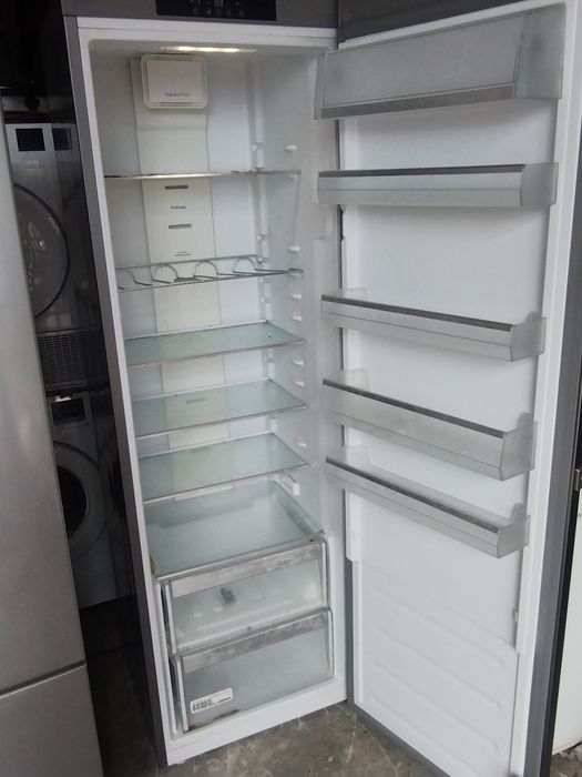 Хладилник охладител Baukneht 370л.