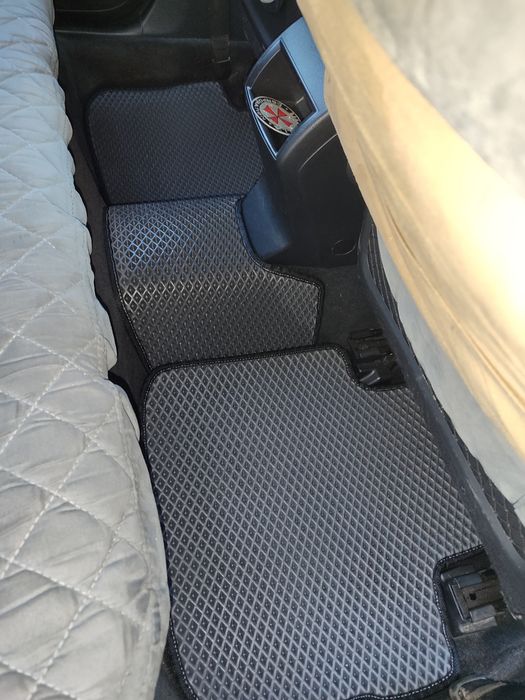 Subaru outback полики эва