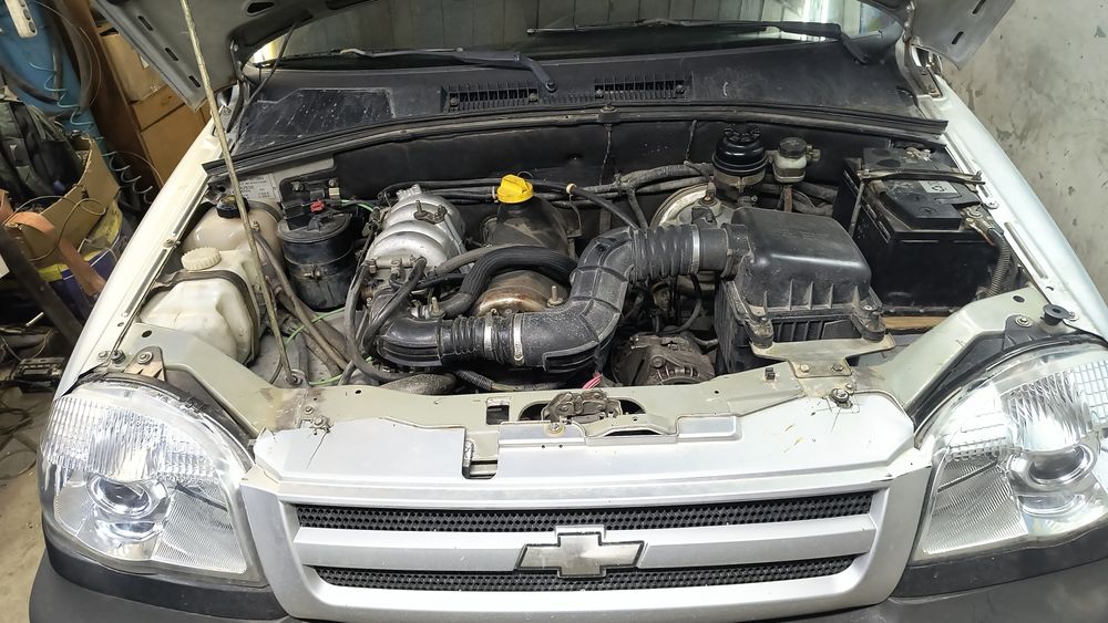 Нива Шевроле 2005г