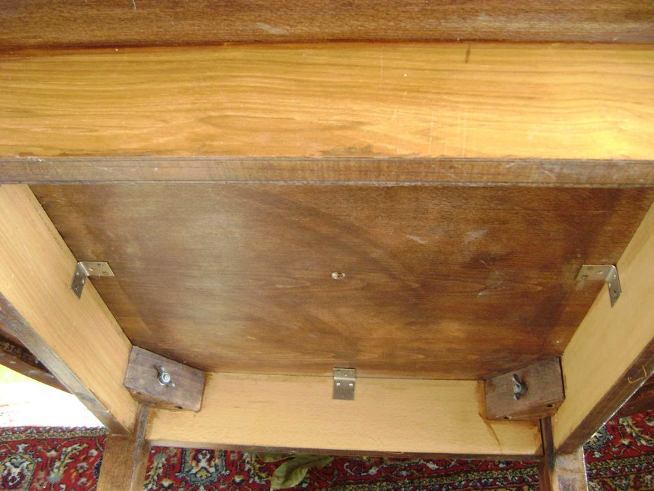 Кръгла маса - за хранене