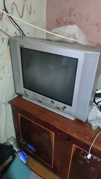 Продаётся телевизор. Дэу.