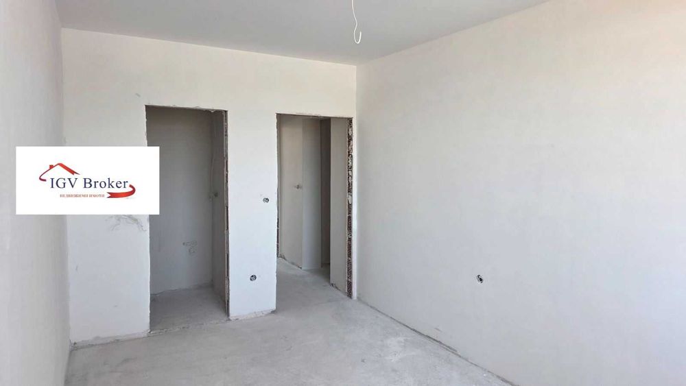 Тристаен апартамент в жк Дружба 1