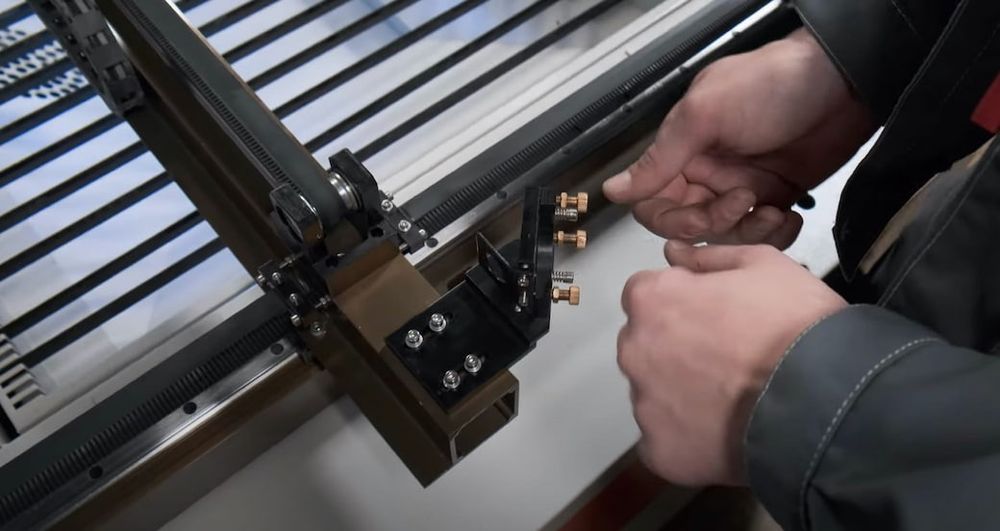 Co 2 LAZER Ремонт и юстировка лазерного оборудование