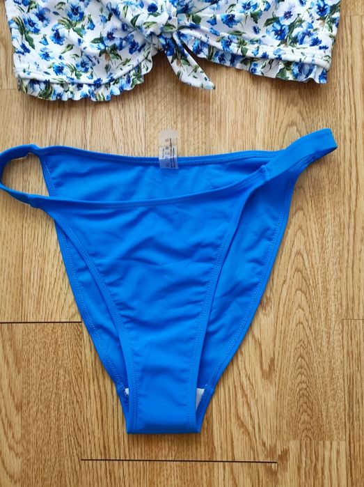 Нов Бански от две части