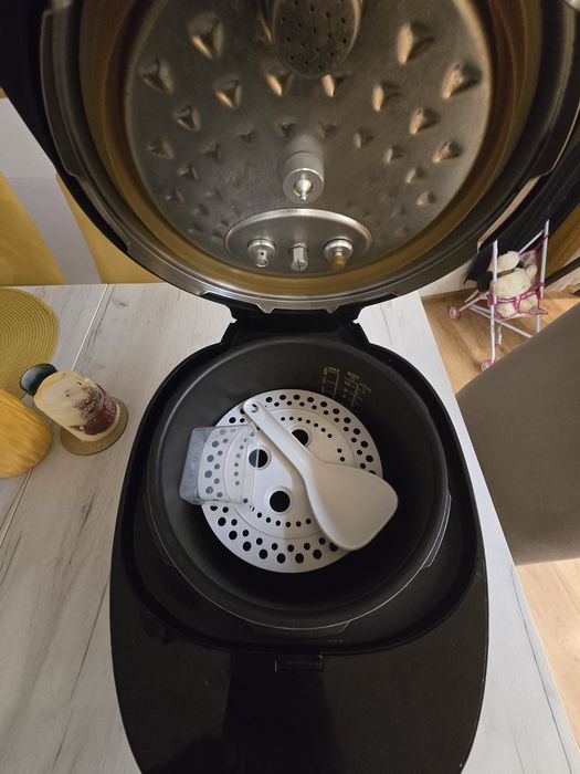 Мултикукър Philips HD2151