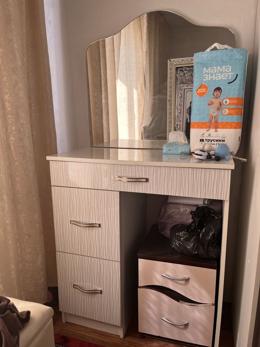 Спальный гарнитур