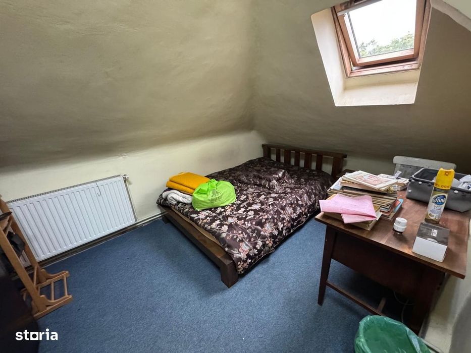 Inchiriere apartament mansarda 5 camere vila curte Cotroceni metrou