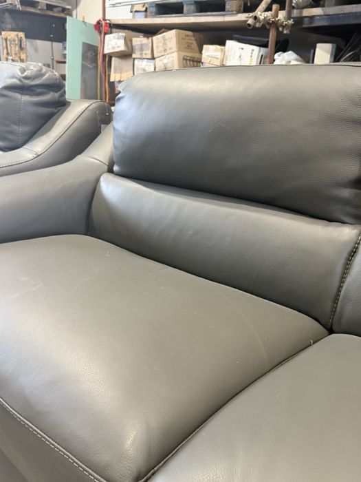 Дивани от естествена кожа