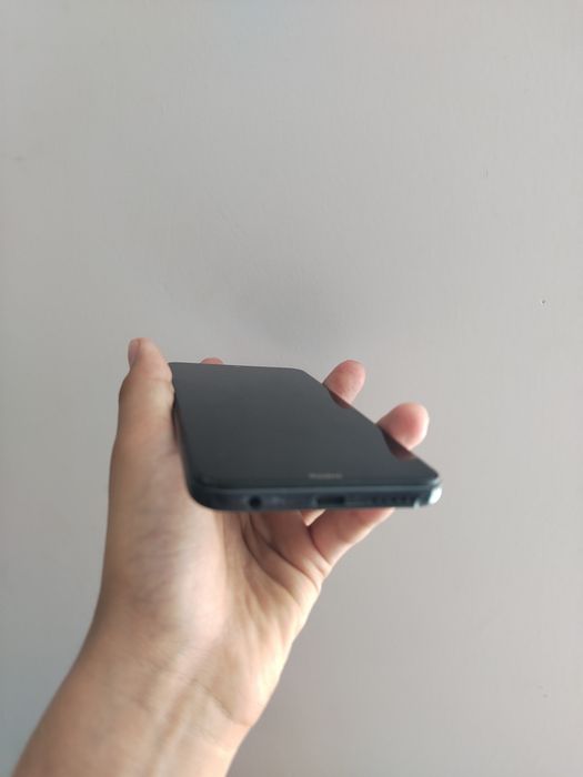 Продам Xiaomi redmi 8