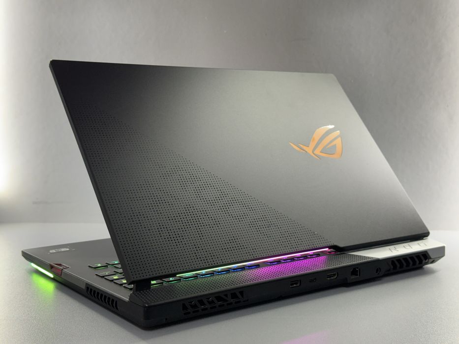 ASUS ROG Strix G733QR — Premium Gaming Laptop