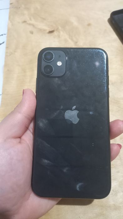 Продам Iphone 11