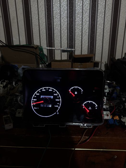 Damas tablo sotiladi