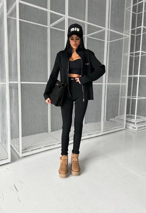 Дамски сет от две части