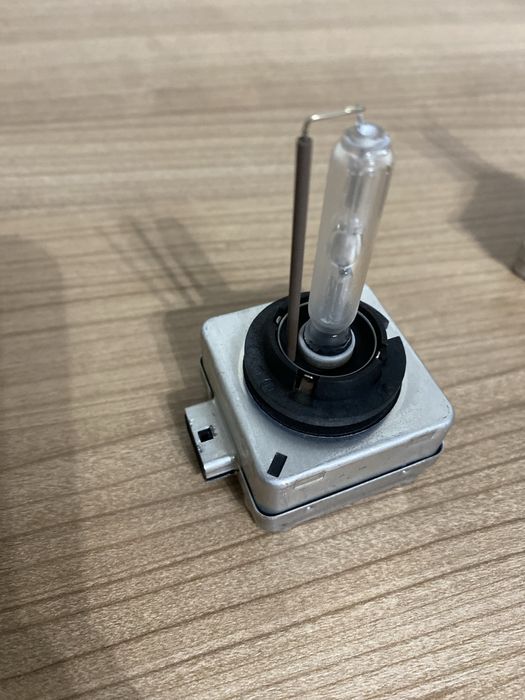 Лампочка от переднего фаря