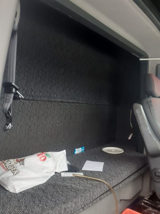 Vând Renault Master