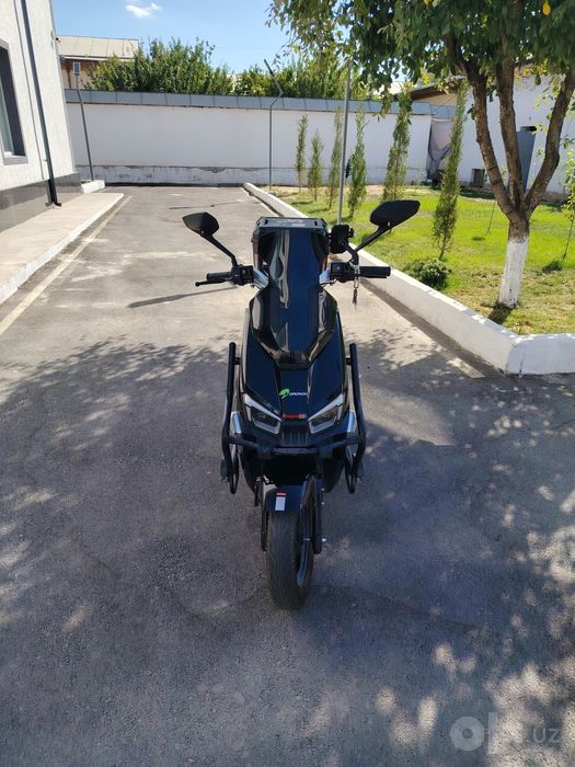 DRONGO Elektro skuter sotiladi