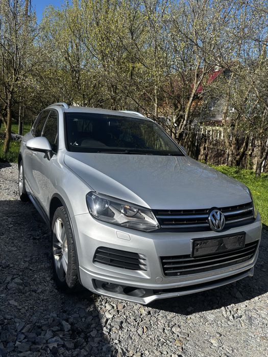 Dezmembrez Volkswagen Vw Touareg 7P 2012 R-line 3.0 CRC 245 cp piele fata completa carlig 251401km