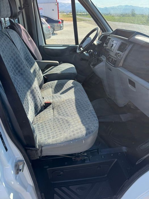 Ford Transit Doka 6 locuri Clima