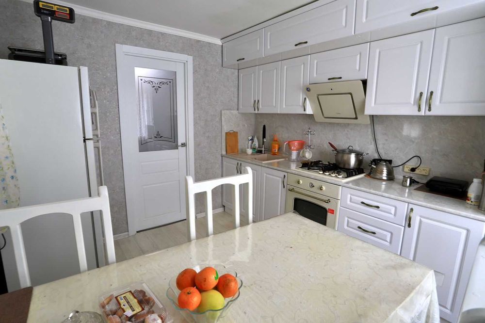 Дом, 188.6м², участок 8 сот.