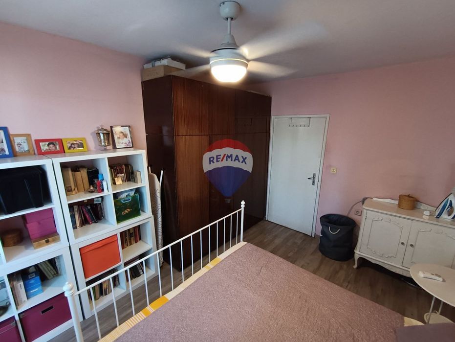 Продава се Тристаен апартамент в Шумен, Център - 107 кв.м за 1001 €/кв.м - Снимка #12