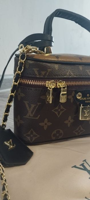 Продам сумочку под LV