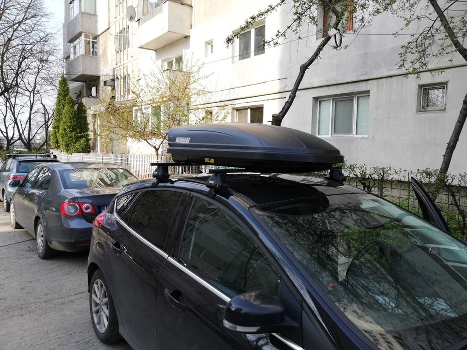 Set bare transversale Thule Evo Clamp + prindere compatibila Ford Focus (2011-2018) - kit complet