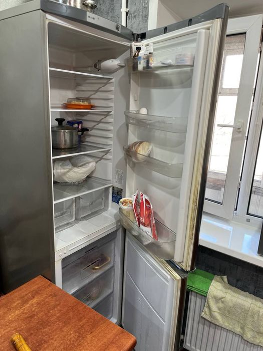 Продам холодильник
