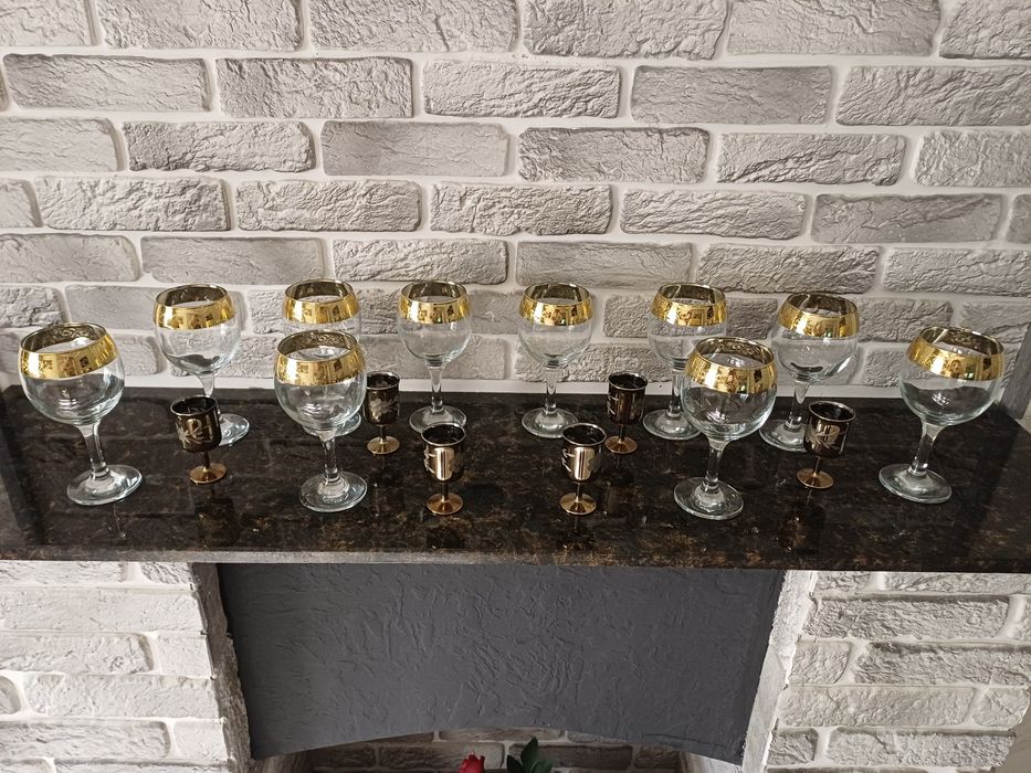 Бокалы рюмки продаю