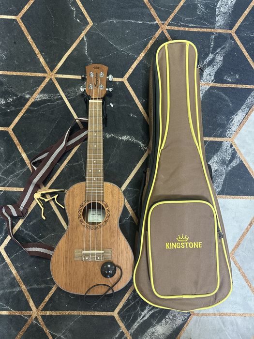 Укулеле концертная. Полный комплект